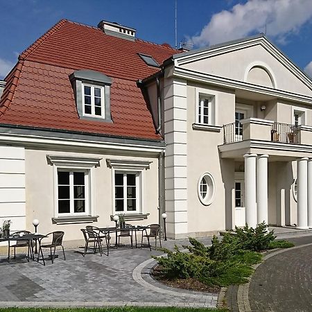 Eco Nieborow Hotel ภายนอก รูปภาพ
