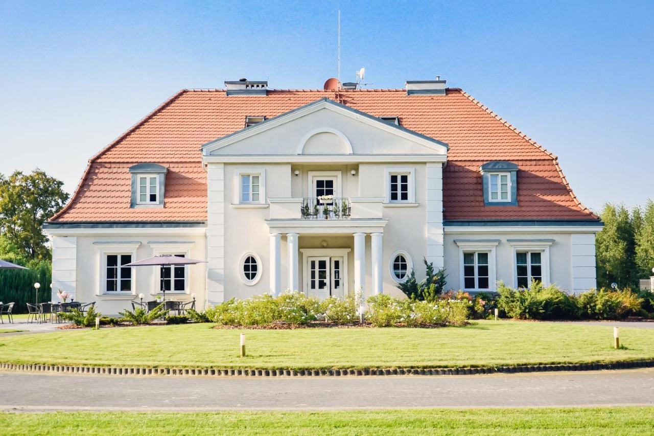 Eco Nieborow Hotel ภายนอก รูปภาพ
