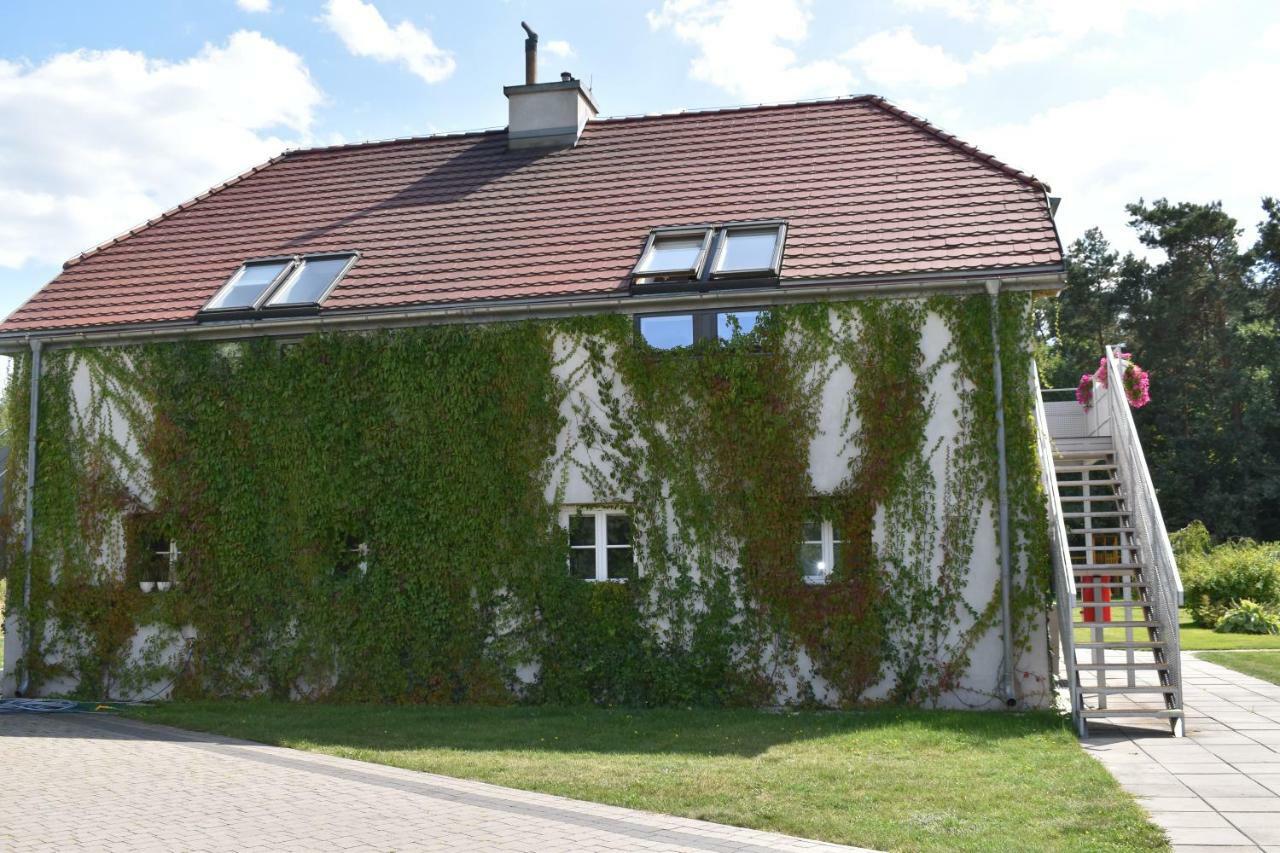 Eco Nieborow Hotel ภายนอก รูปภาพ